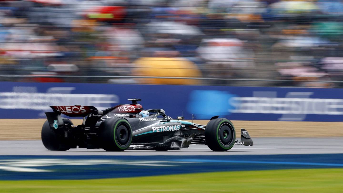 Formula 1 | Mercedes loisti harjoituksissa Silverstonessa – Bottakselta vaisu veto