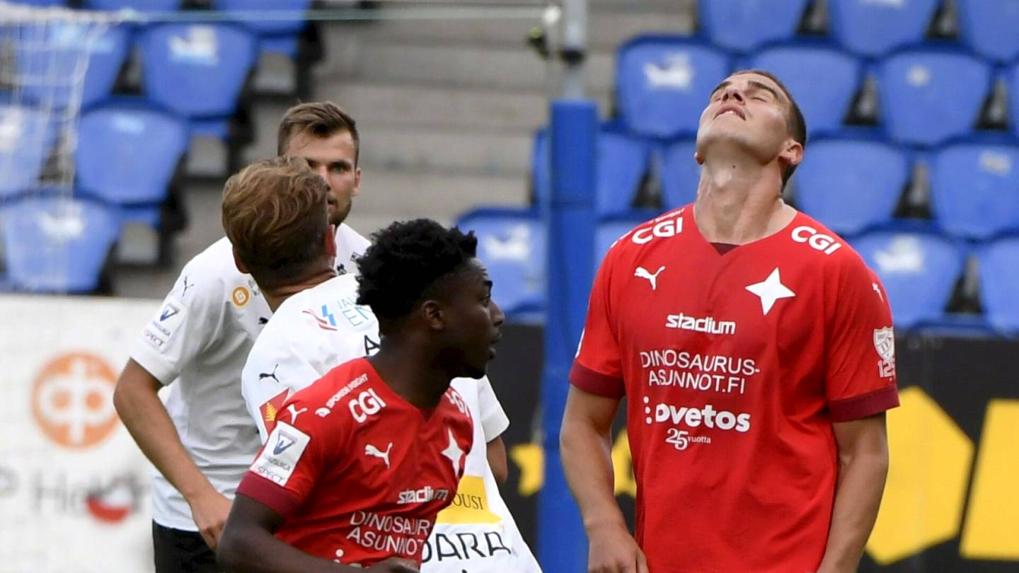 Jalkapallo | Sarjakärki KuPS takoi toisella puoliajalla neljä maalia, murskasi tylysti HIFK:n 5-1