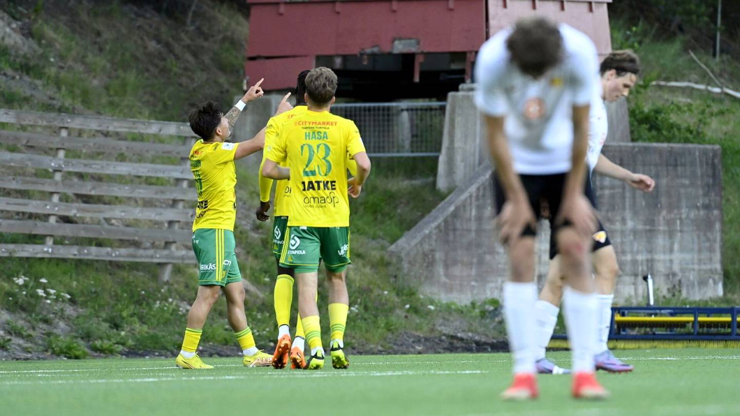 Jalkapallo | Kolmosessa pelaava VJS ei pystynyt yllättämään Ilvestä – Honka eteni Suomen Cupin välieriin