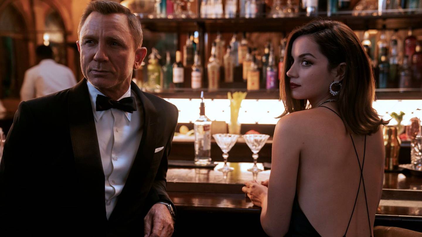 Tänään televisiossa | Daniel Craig urakoi viimeisessä Bond-seikkailussaan, ja dokumentaristi etsii Euroopasta villiä luontoa
