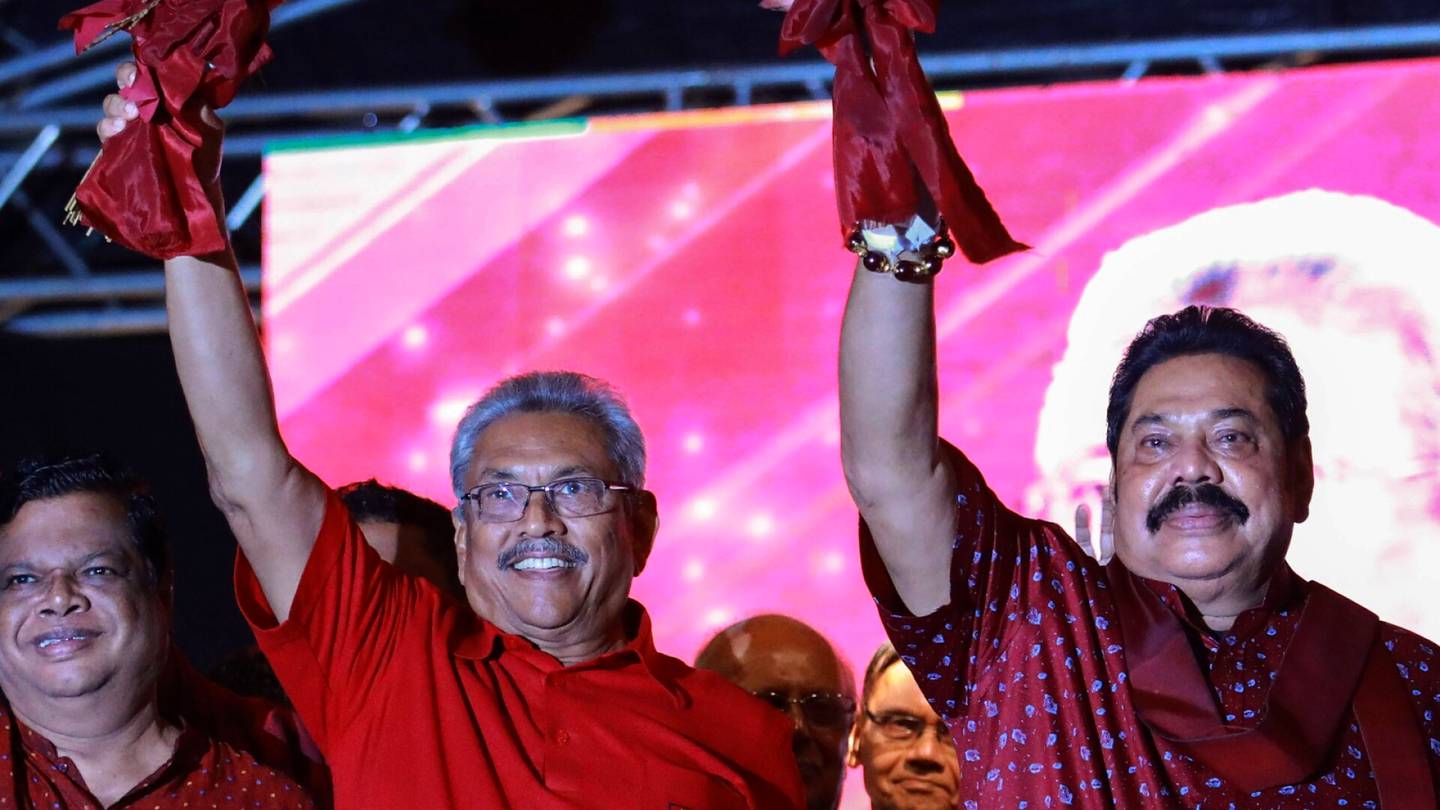 Sri Lanka | Rajapaksat ovat hallinneet Sri Lankassa vuosikausien ajan – Nyt maan historian pahin talouskriisi uhkaa syöstä perheen vallasta