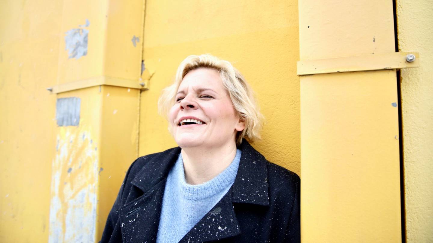 50-vuotias | Paula Noronen teki Salattujen elämien Ulla Taalasmaasta ”omituisen vakoilijan”