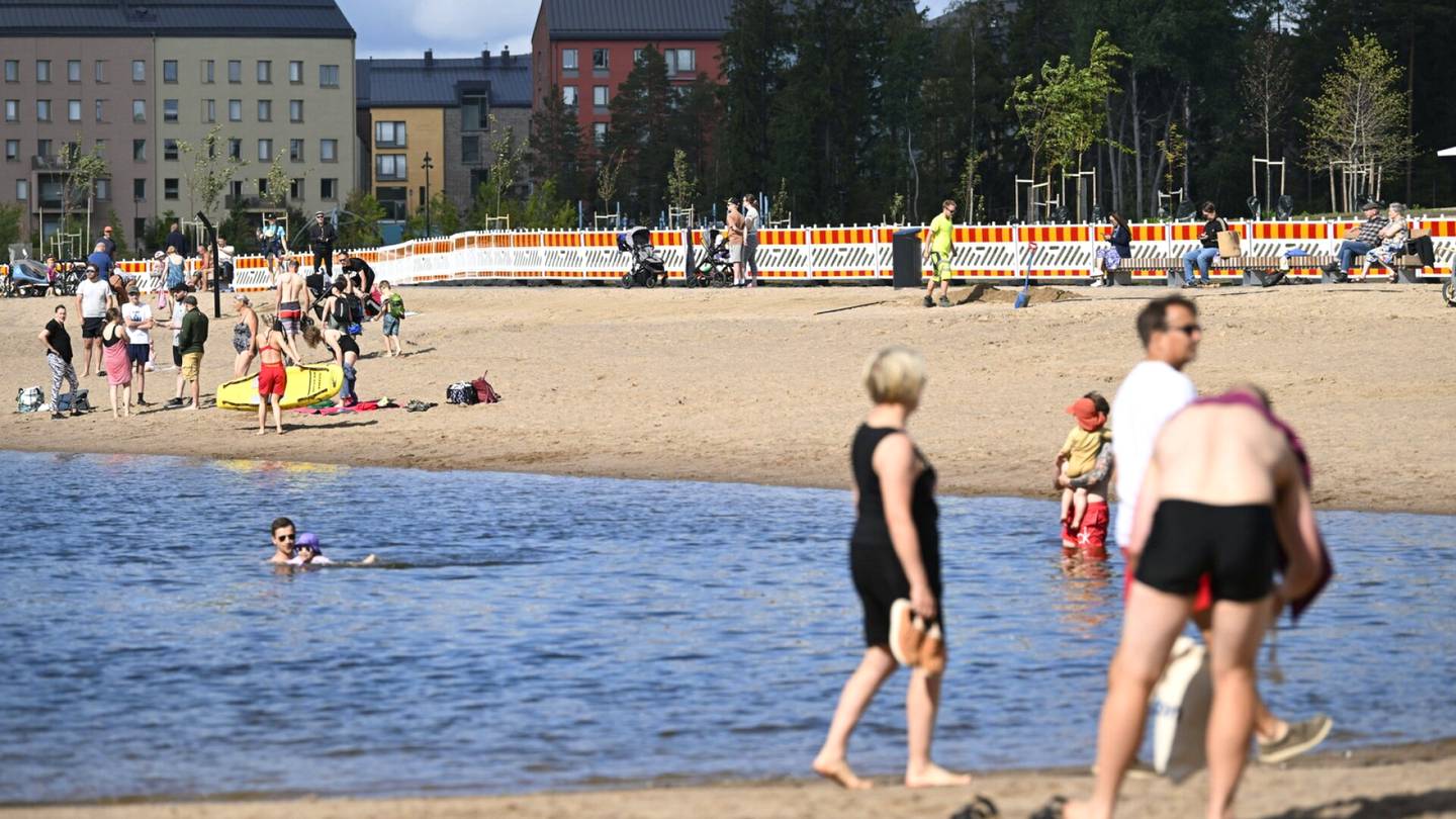 Ympäristö | Uutta tietoa Helsingin tuoreen uima­paikan ”kalan­hajusta”