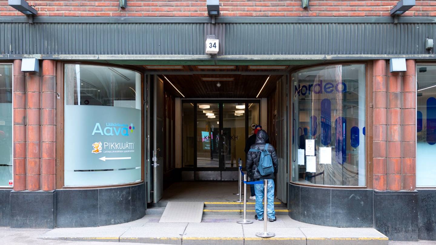 Pankit | Nordean Helsingin ainoa käteis­pankki muuttaa pois Annan­kadulta