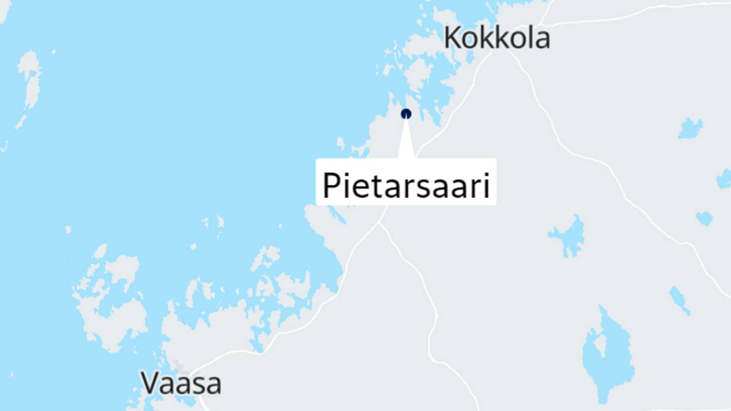 Onnettomuudet | Yksi ihminen loukkaantui tavara­junan ja henkilö­auton törmäyksessä Pietar­saaressa