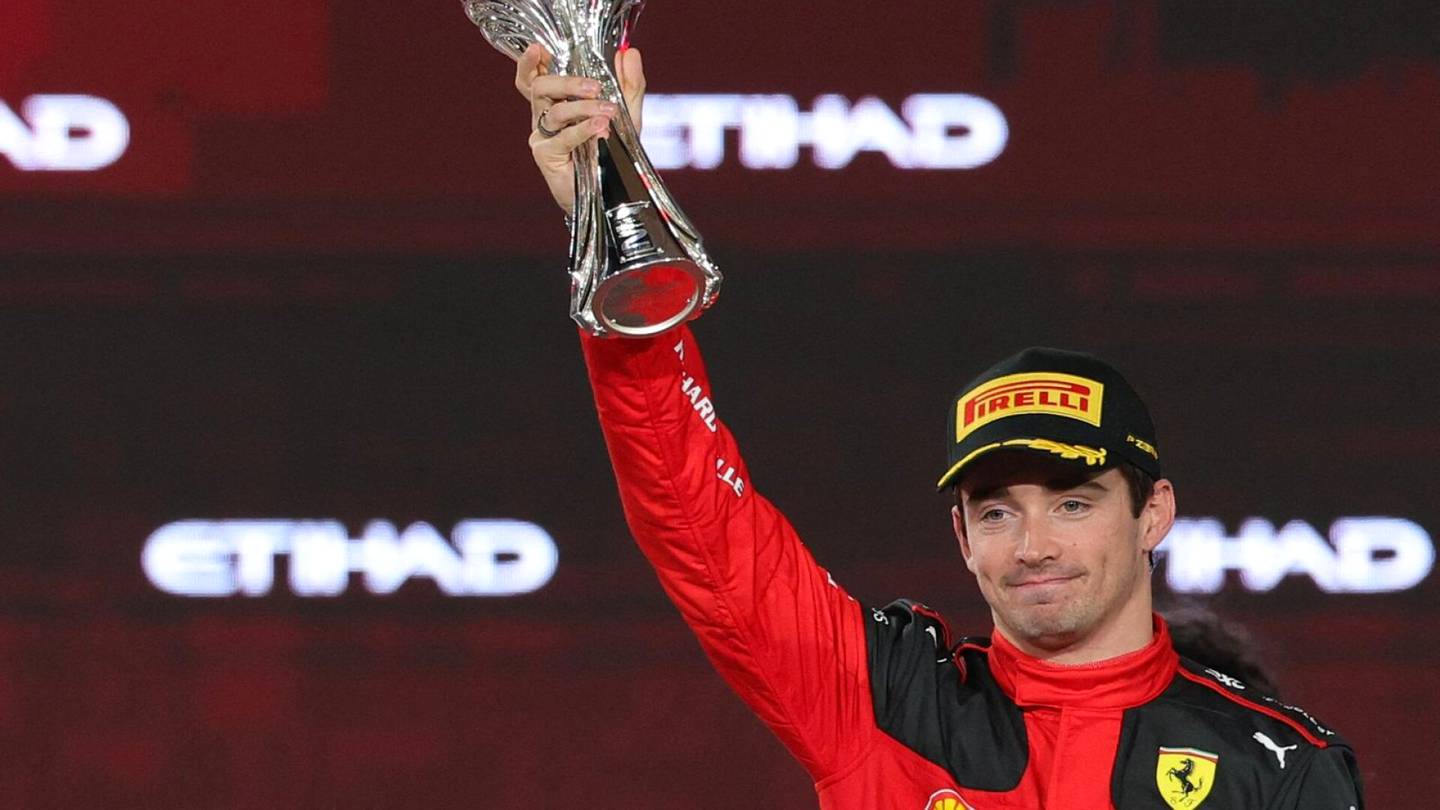 Formula 1 | Ferrarin Charles Leclerc paljasti, miksi päästi Red Bullin Sergio Pérezin lopussa edelleen