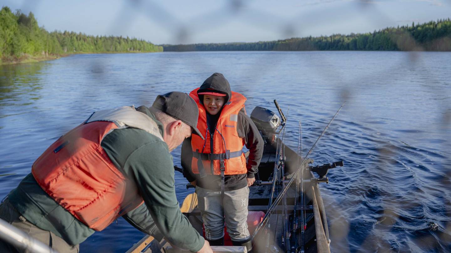 HS Tornionjoella | Suomen merkittävintä lohijokea uhkaa perikato – Kaloille tapahtuu merellä jotain selittämätöntä