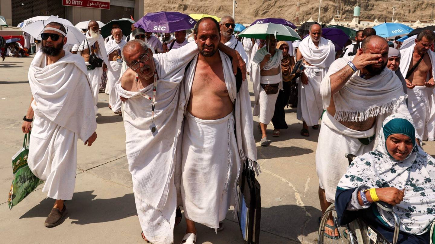 Äärihelteet | Jo lähes 20 pyhiin­vaeltajaa kuollut kuumuuteen Saudi-Arabiassa