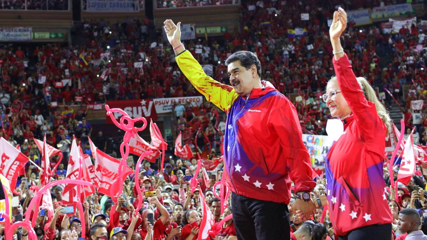 Venezuela | Venezuelan diktaattorin piti olla mennyttä jo vuosia sitten, mutta nyt länsimaatkin joutuvat nielemään hänen valtansa