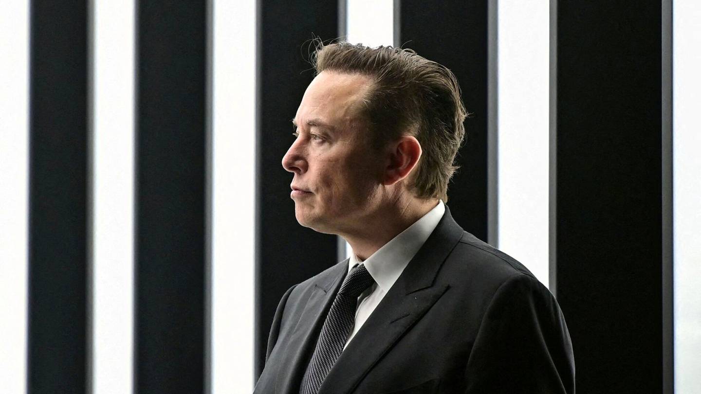 Yritykset | Elon Musk vaatii Twitterin ostotarjouksen perumista koskevan oikeudenkäynnin siirtämistä ensi vuodelle