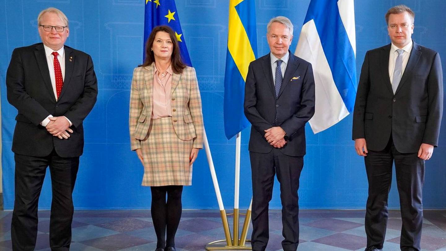 Ulkopolitiikka | Haavisto ja Kaikkonen tapaavat Tukholmassa Ruotsin ulko- ja puolustus­ministerit – Suora lähetys lehdistö­tilaisuudesta kello 17.15, HS seuraa hetki hetkeltä