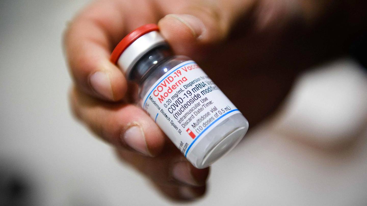 Koronavirus | Modernan rokotteen käyttö lisääntyy Uudellamaalla, Biontechin ja Pfizerin rokotetta säästellään alle 30-vuotiaille miehille