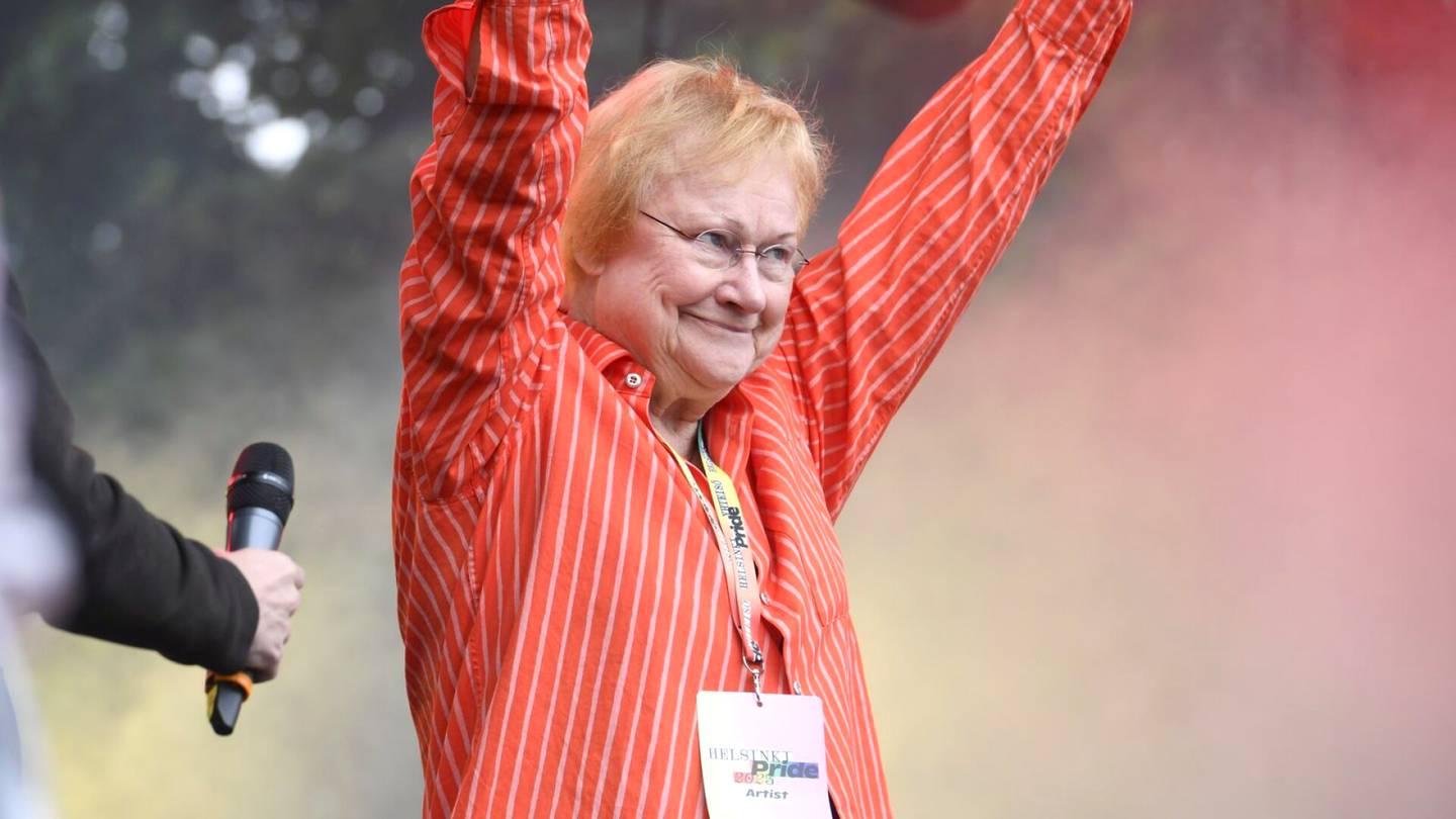 Pride | Presidentti Tarja Halonen on huomannut suomalaisten käyttäytymisen muuttuneen