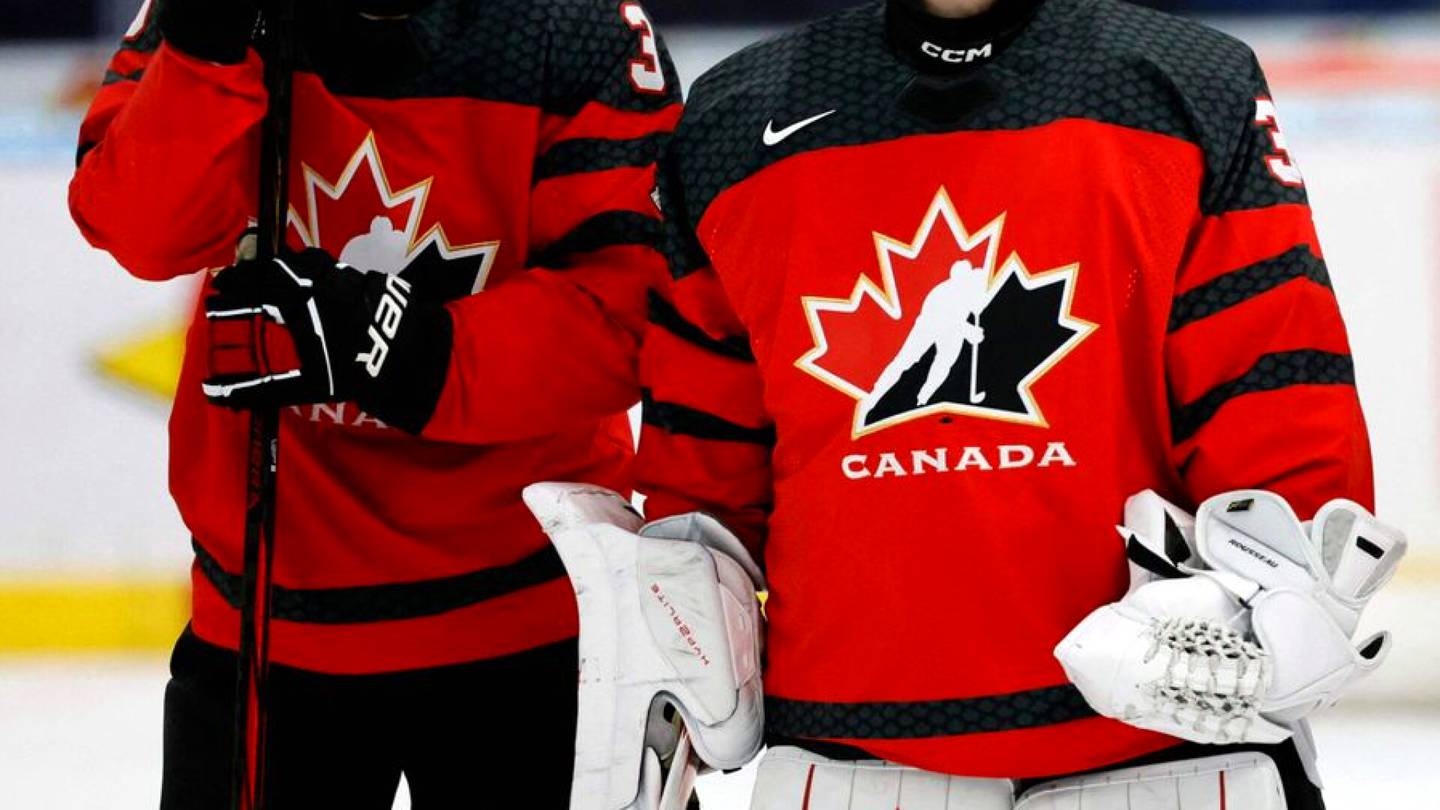 Jääkiekko | Raiskaus­kohussa uusi käänne Kanadassa – poliisi kehotti viittä pelaajaa antautumaan