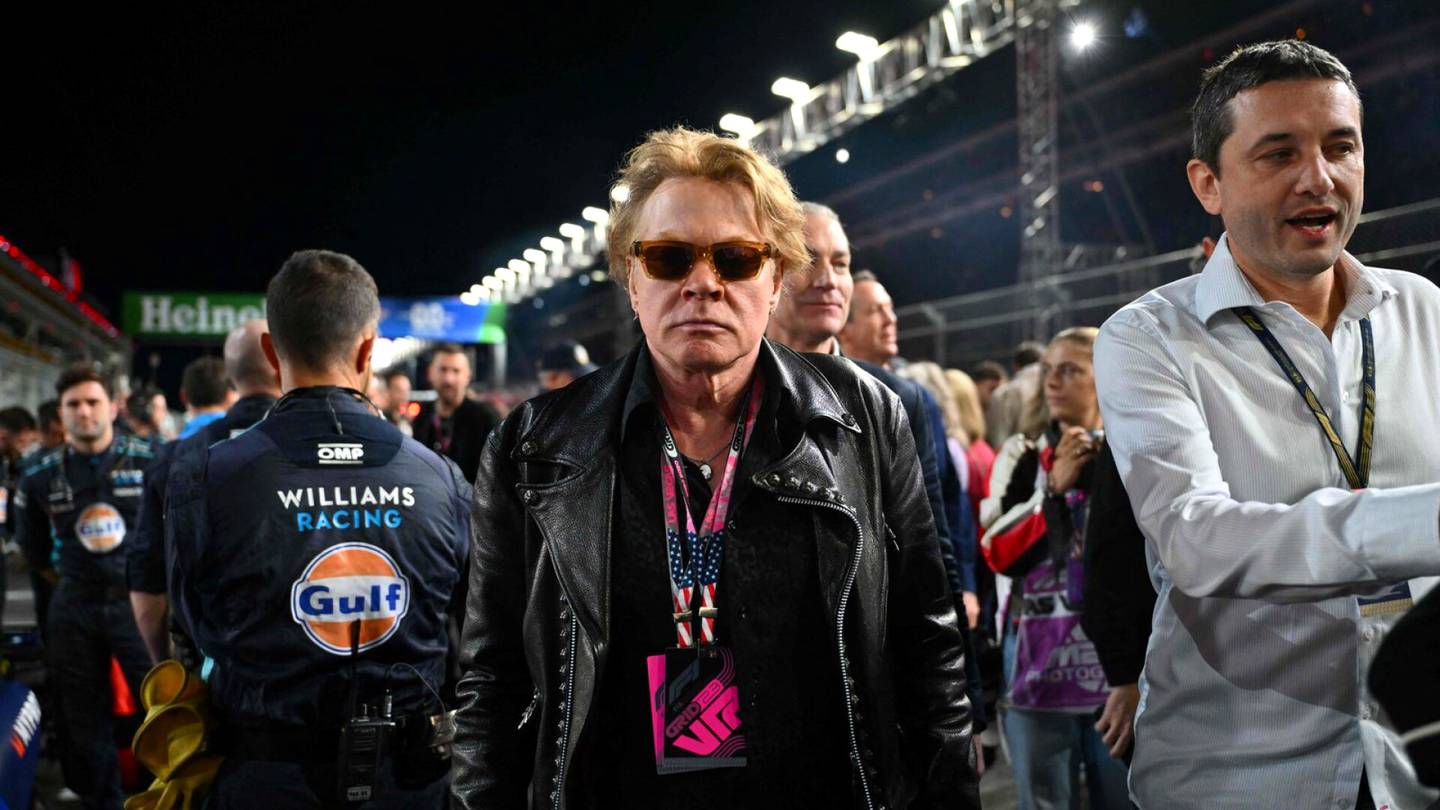 Musiikki | Guns N’ Rosesin laulajaa Axl Rosea syytetään raiskauksesta