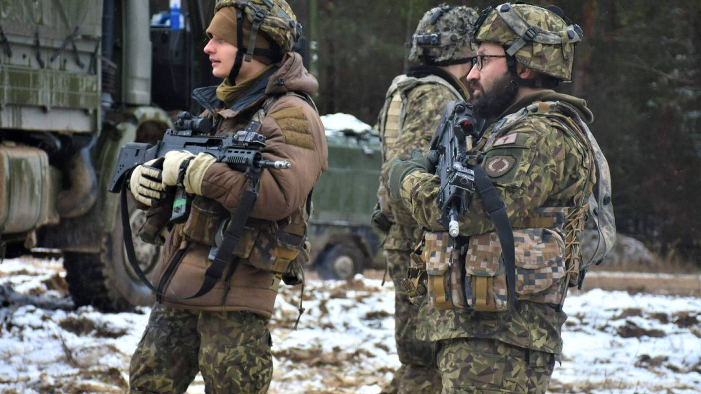 Turvallisuuspolitiikka | USA lähettää noin 2 000 sotilasta Eurooppaan entisten lisäksi – Pentagon: Joukot eivät tule taistelemaan Ukrainassa