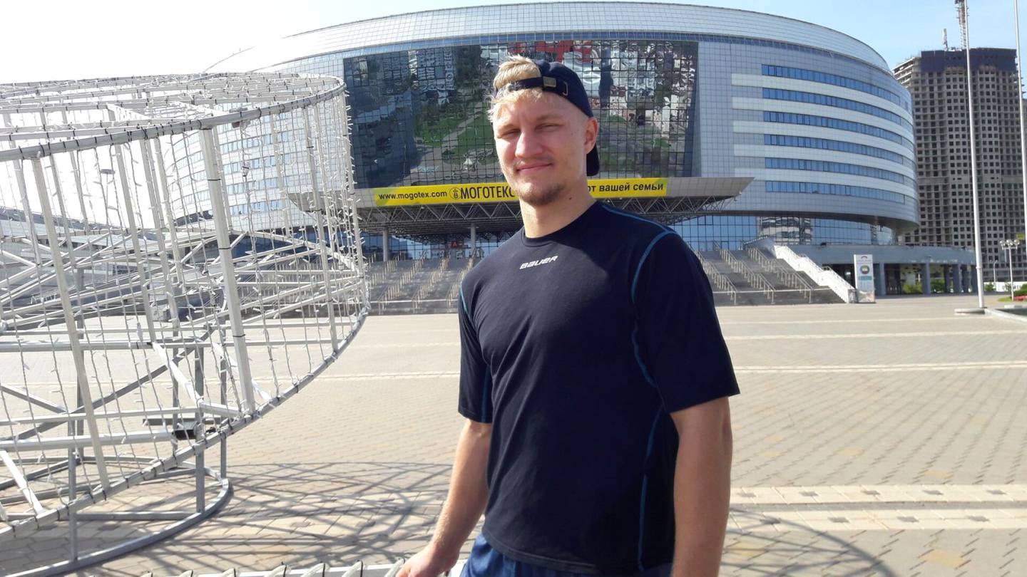 Jääkiekko | Venäjän KHL:ssä uraansa jatkavalla Teemu Pulkkisella oli yksi toive seuralleen: media-aika minimiin