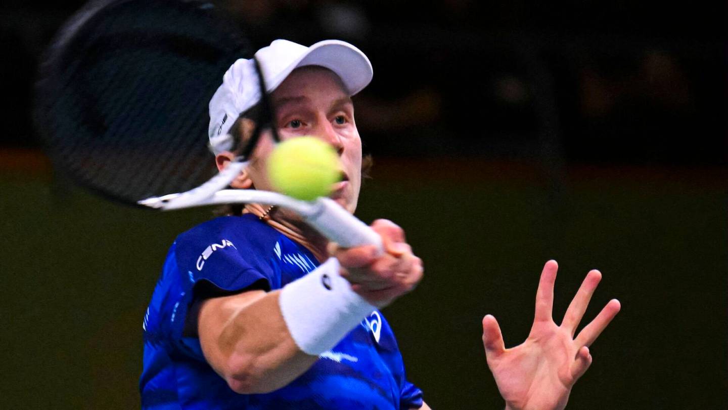 Tennis | Emil Ruusuvuoren ottelu keskeytyi kutkuttavassa tilanteessa, jatkuu keskiviikkona