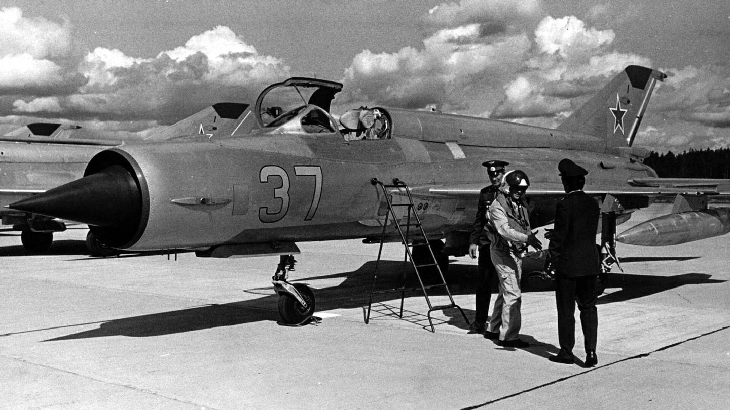HS 50 vuotta sitten 6.8.1974 | N-liiton ilmavoimat saapuivat Kuopioon