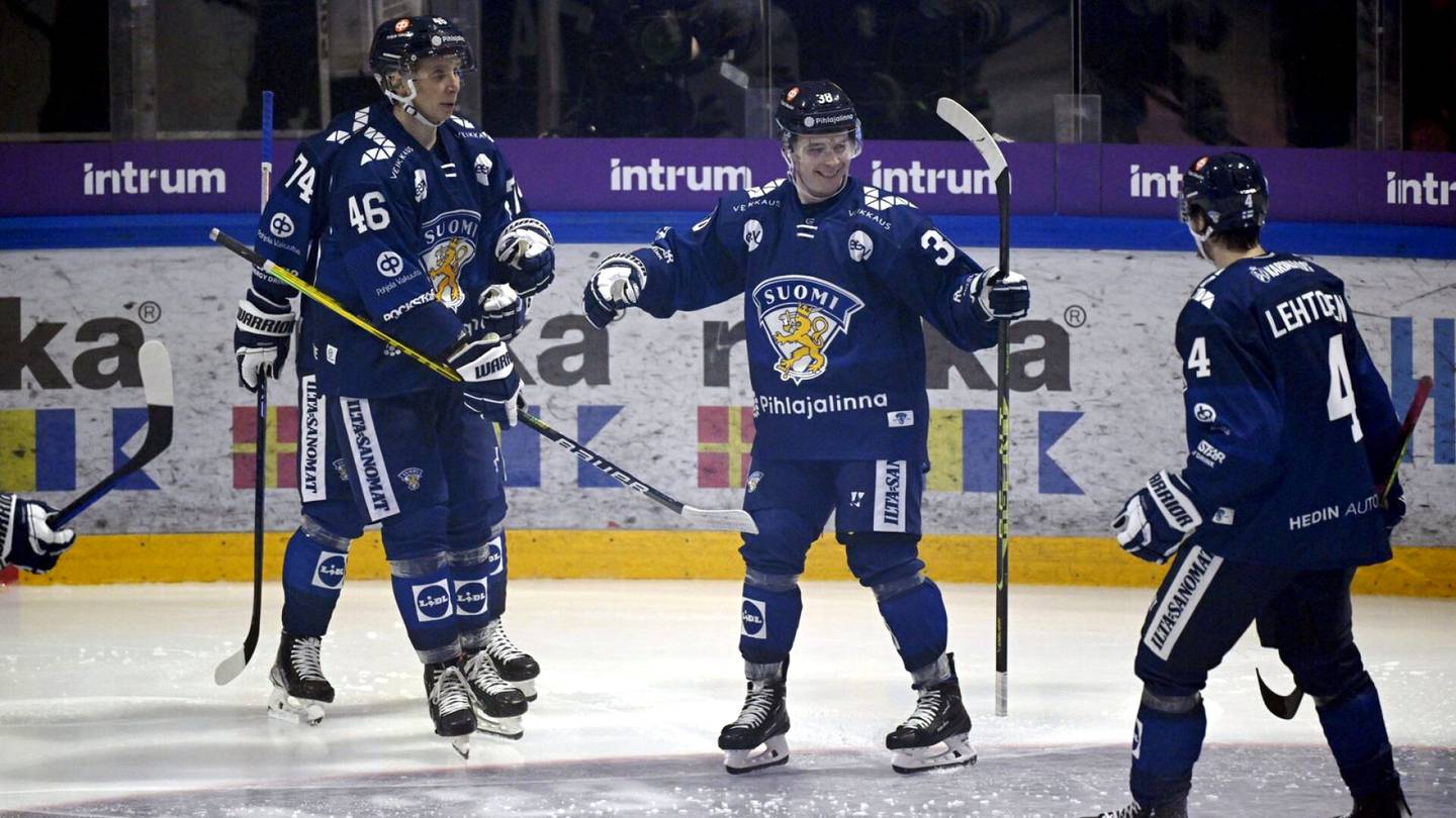 Jääkiekko | Leijonat taipui Sveitsille voitto­maalikisassa Karjala-turnauksen avauksessa