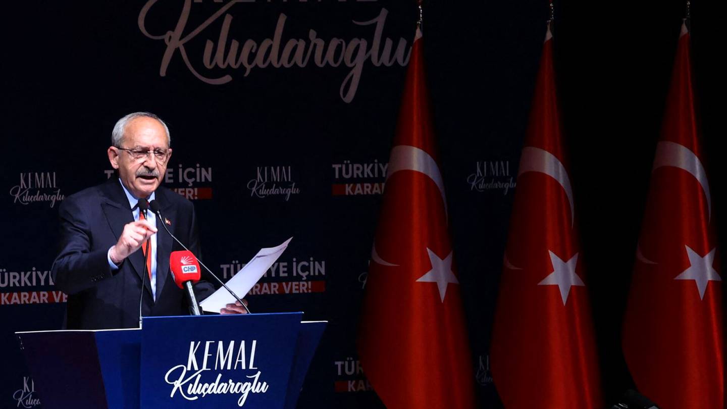 Turkin vaalit | Opposition ehdokas kosiskeli ääniä maahan­muutto­vastaisella puheella