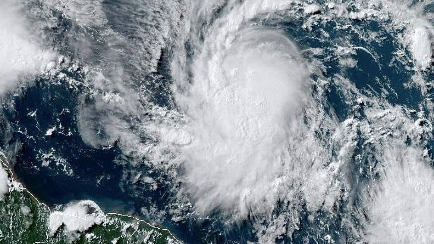 Karibia | Kauden ensimmäinen hurrikaani on iskemässä Atlantilta erittäin voimakkaana ja harvinaisen varhain