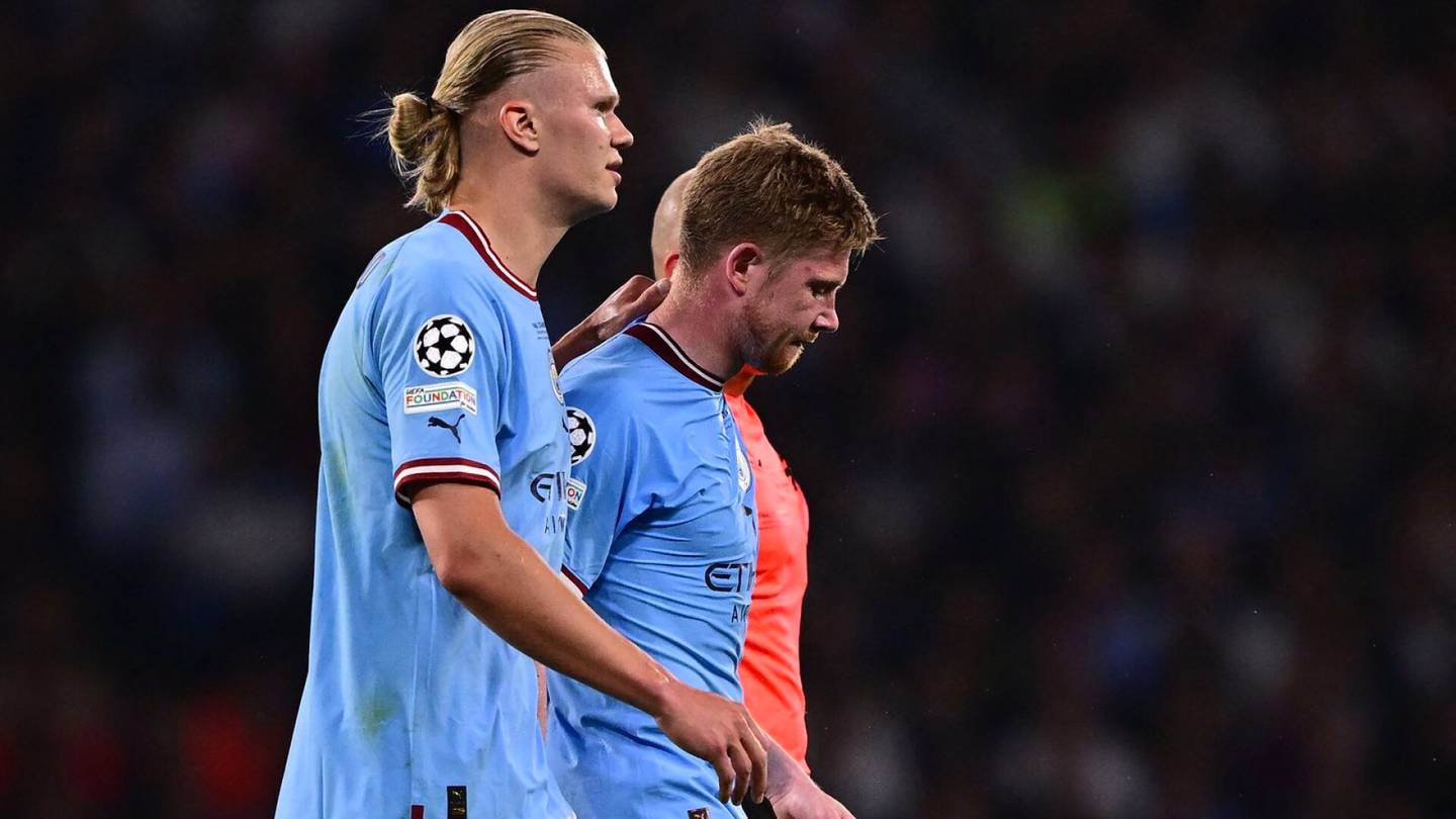 Jalkapallo | Manchester City johtaa finaalia – Cityn supertähti loukkaantui avausjaksolla
