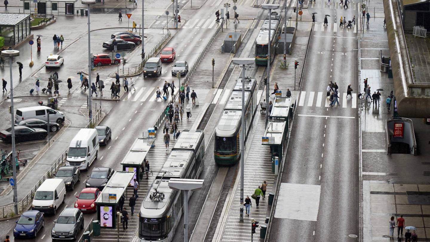 Liikenne | Helsingin keskustan liikenne­muutoksille aika­lisä: ”Isoin asia tällä vaali­kaudella”