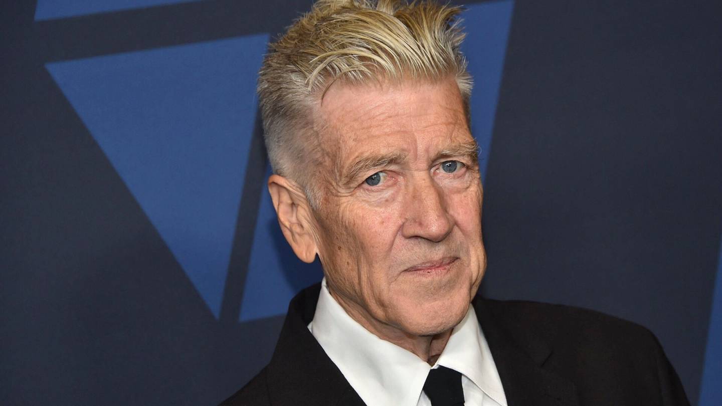 Elokuvat | Kymmeniä vuosia tupakoinut David Lynch sairastaa keuhko­laajentumaa