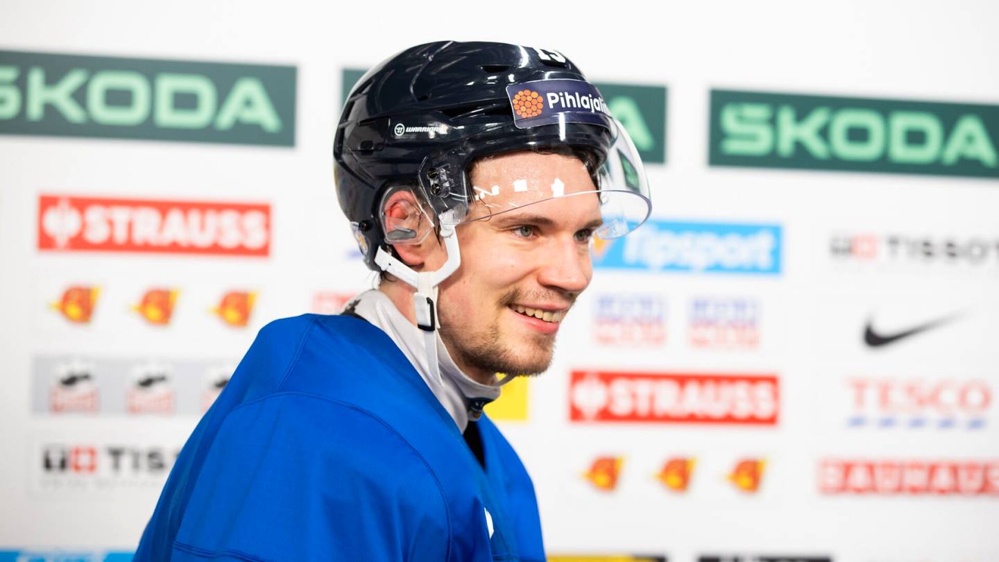 Jääkiekon MM-kisat | Juha Jääskä veti nuorena treenit överiksi – nyt hänellä on NHL-sopimus ja paikka Leijonien ykkösketjussa