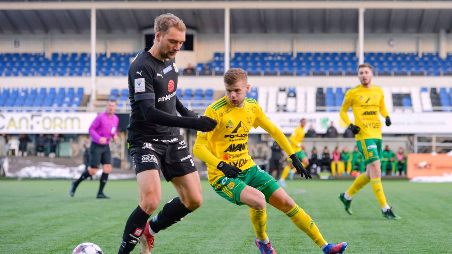 Jalkapallo | Liigajohtaja KuPS jatkoi voittokulkuaan – Tim Väyrynen nousi maalipörssin kärkeen
