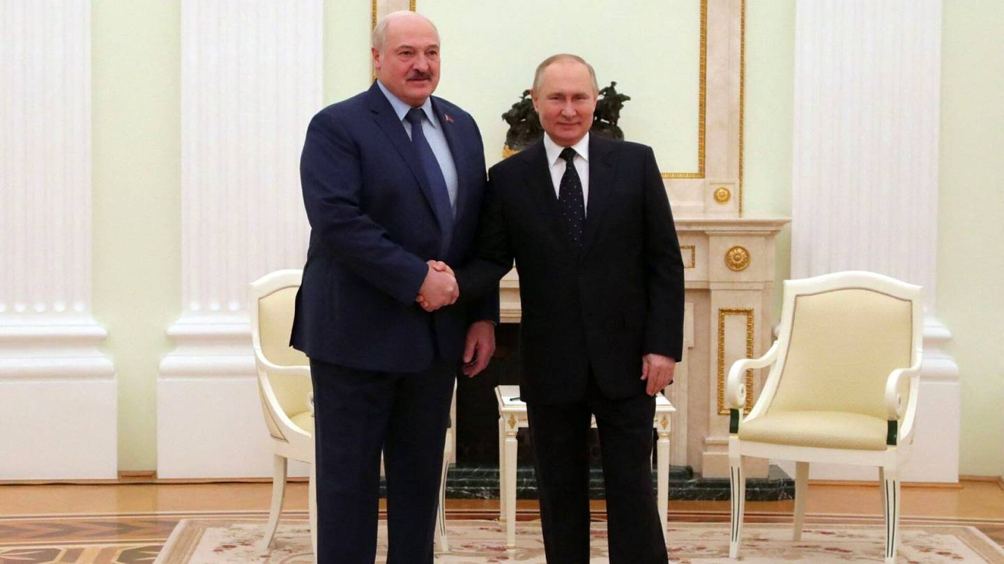 Valko-Venäjä | Lukašenka vakuutti Valko-Venäjän tukea Venäjälle – Zelenskyin mukaan presidentin kommentit kuulostavat vaarallisilta
