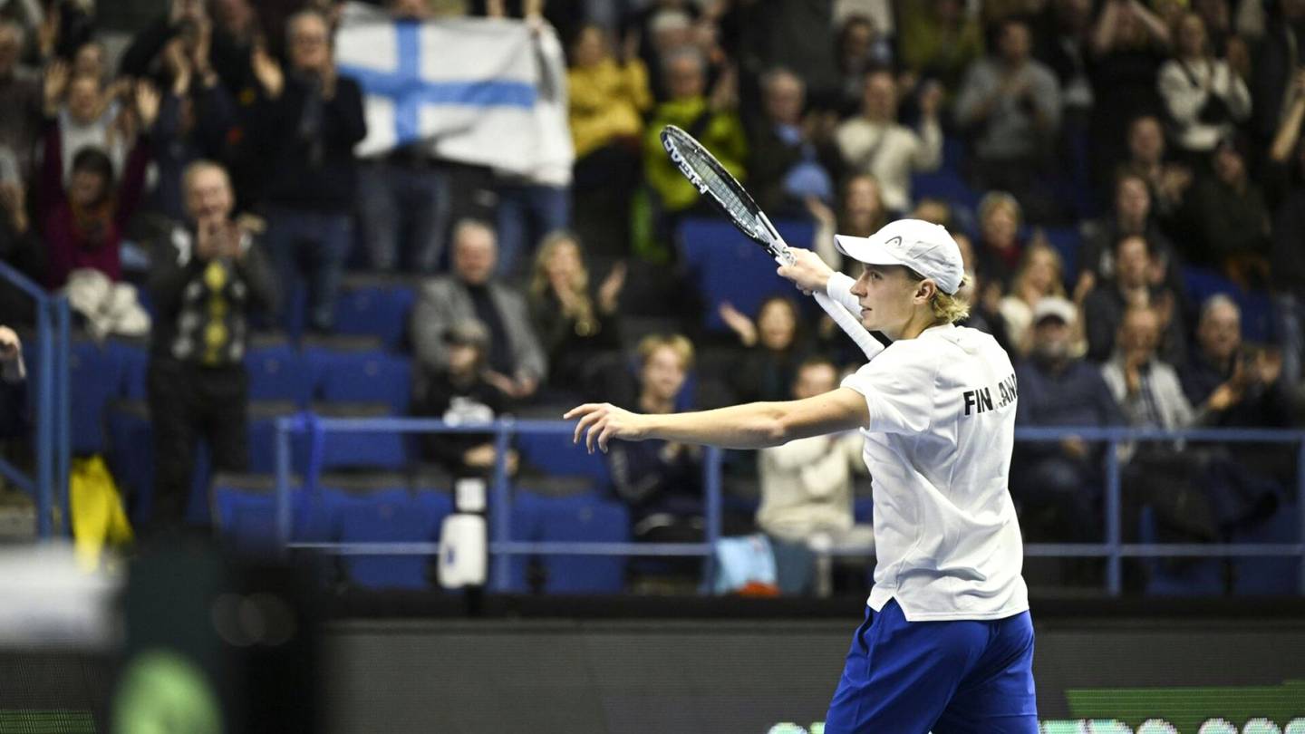 Tennis | Ruusuvuori otti ratkaisevan voiton – Suomi Davis Cupin lopputurnaukseen