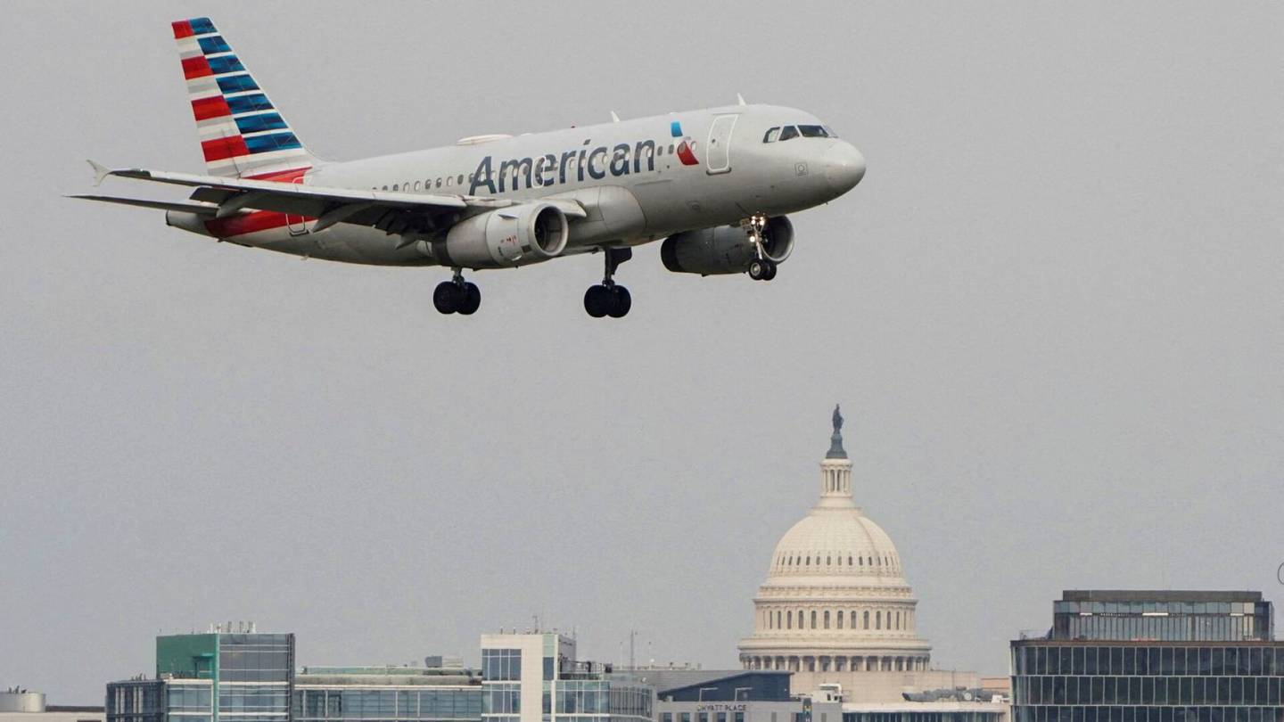 Lentoliikenne | American Airlines aikoo ostaa 20 ääntä nopeampaa lentokonetta matkustaja­liikenteeseen