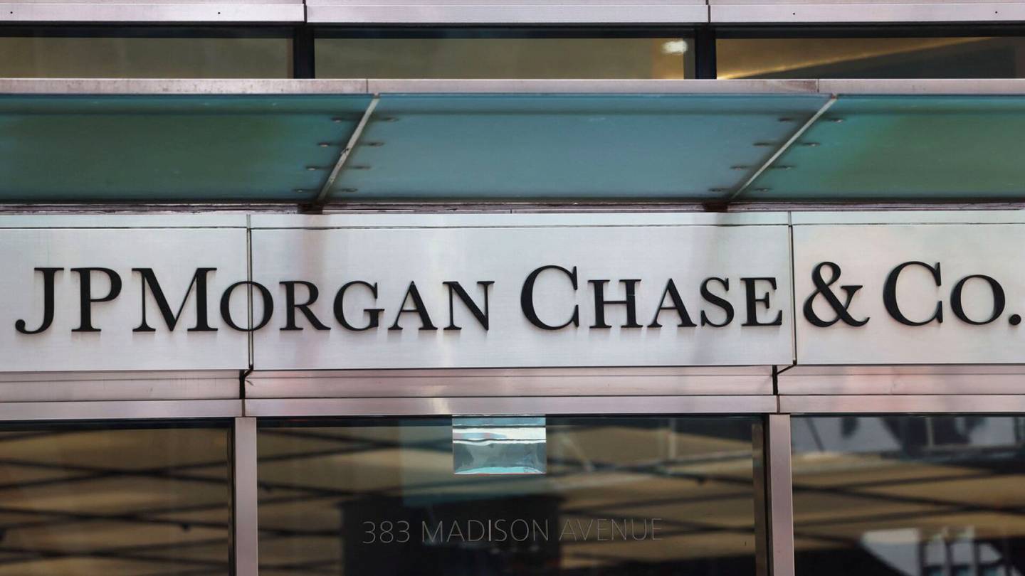Yhdysvallat | Suurpankki JP Morgan maksaa 290 miljoonaa Jeffrey Epsteiniin liittyvässä kanteessa