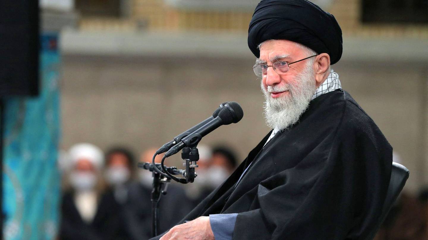 Iran | Iranin ylin johtaja kommentoi koulu­tyttöjen myrkytyksiä: ”Anteeksi­antamatonta”
