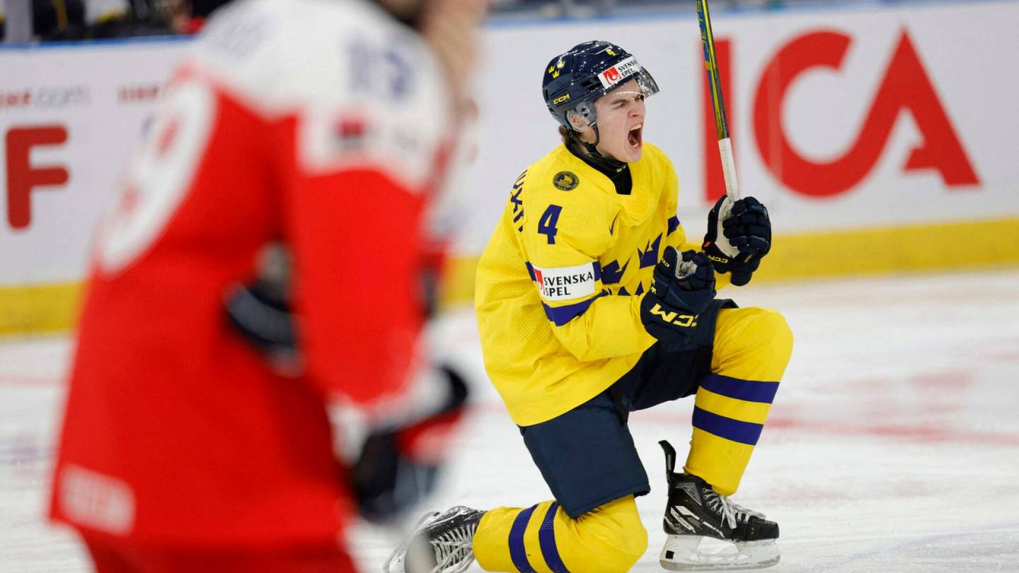 Jääkiekko | Ruotsi jyräsi MM-finaaliin – Tšekin maalivahdilta nolo hörppäys