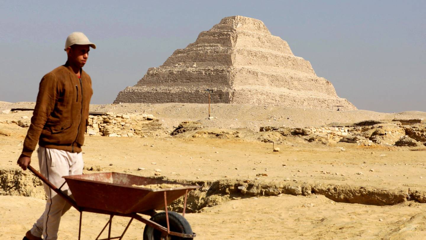 Egypti | Arkeologit: Muinaisessa pyramidissa oli hissi