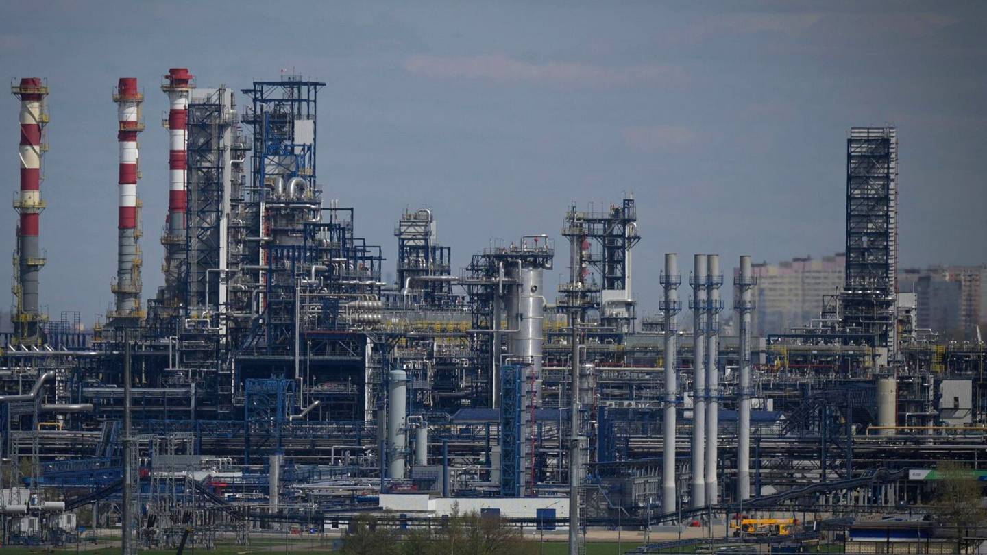 Energia | NY Times: EU-maat hyväksymässä venäläisen öljyn tuonti­kiellon jo ensi viikolla