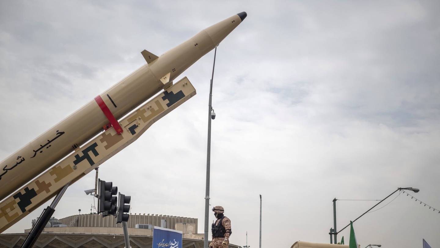 Israel | Iranin odotetaan iskevän Israeliin – arsenaalissa on uusi ballistinen ohjus
