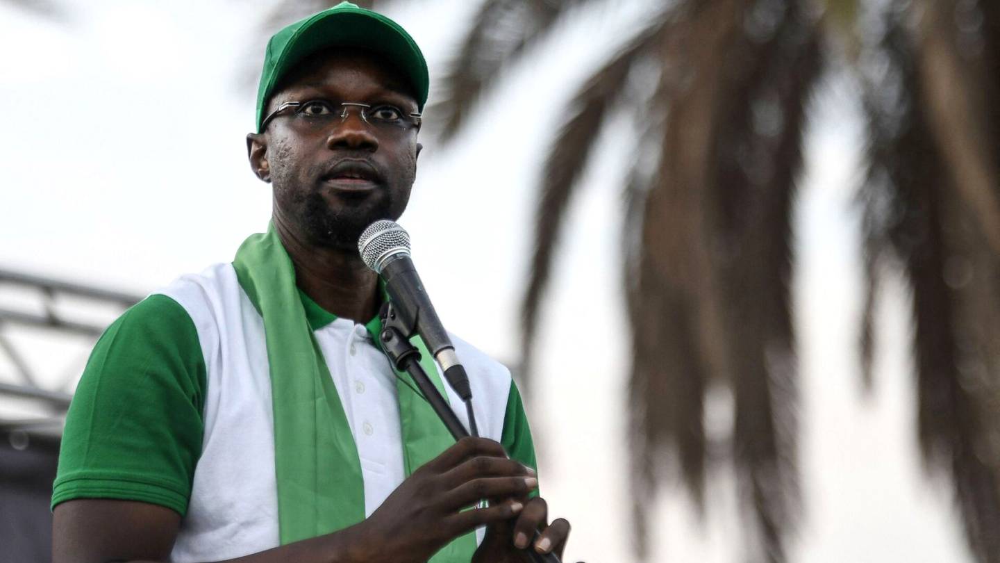 Länsi-Afrikka | Senegalilainen oppositio­poliitikko Sonko pidätettiin, asianajajan mukaan lukittu oikeustalon kellariin