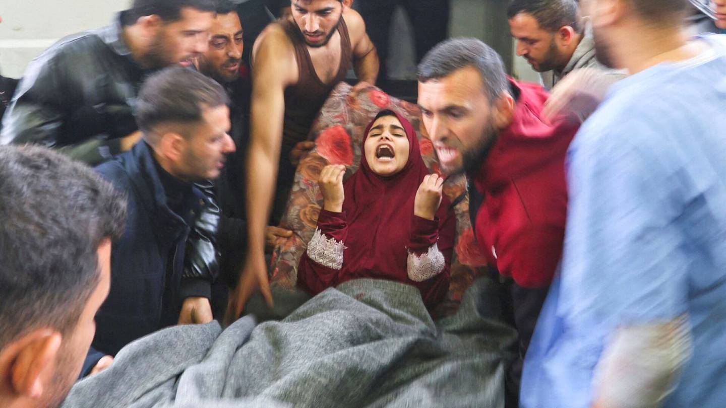 Gazan sota | Israel pommittaa Khan Yunisia, Etelä-Gaza kaaoksessa
