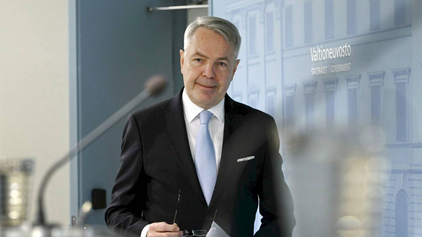 Kyselyt | MT: Pekka Haavisto suosituin presidenttiehdokas, Olli Rehnin suosio romahti