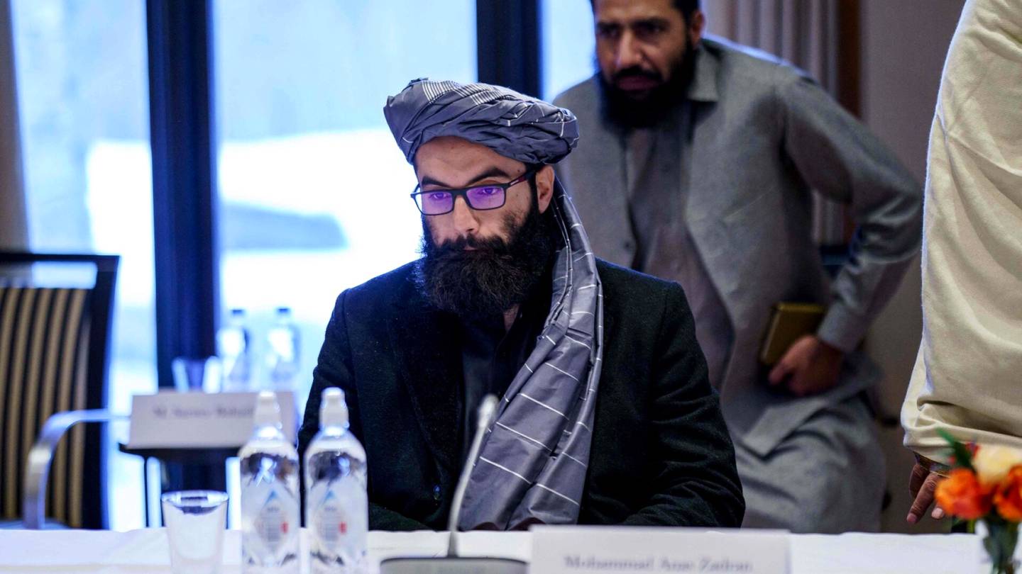 Afganistan | Taleban tapaa länsi­maiden edustajia Oslossa ensi kertaa elokuun valtaan­nousun jälkeen – ääri­järjestö kiistää pidättäneensä kadonneet nais­aktivistit