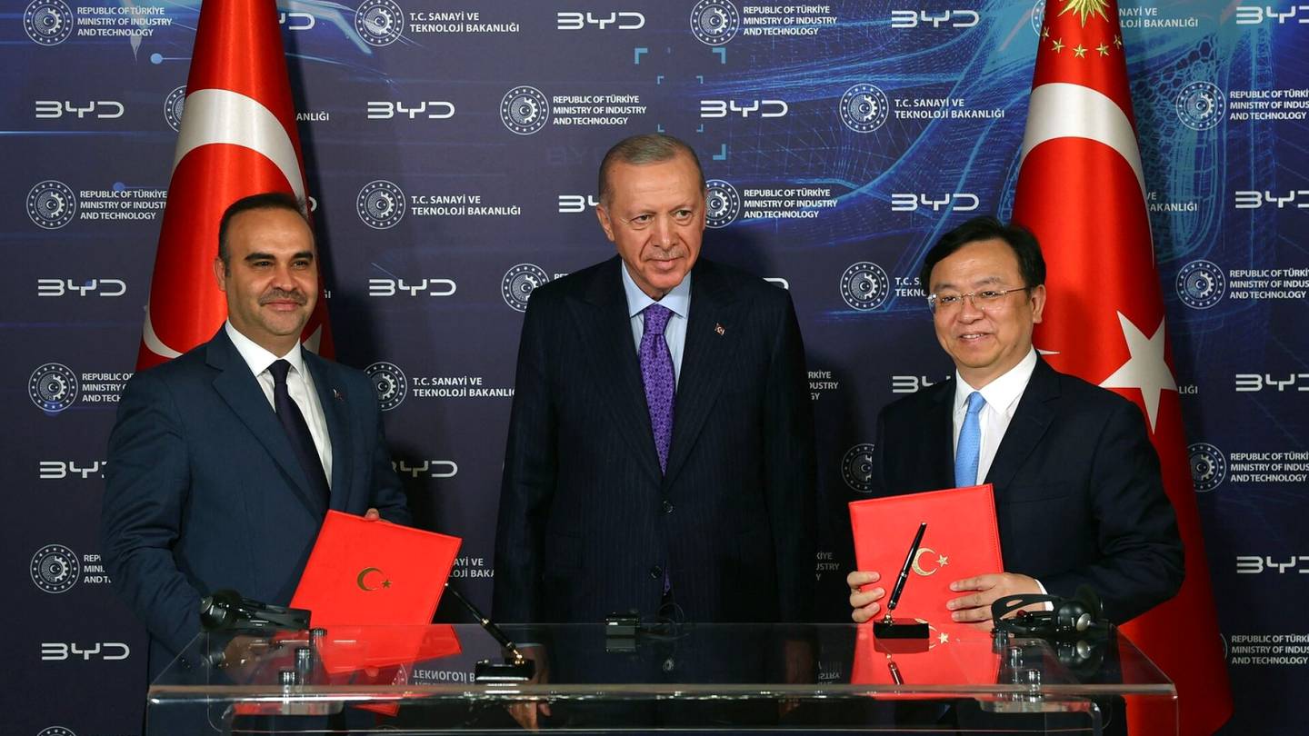 Turkki | Kiinalainen Byd aikoo rakentaa sähköauto­­tehtaan Turkkiin