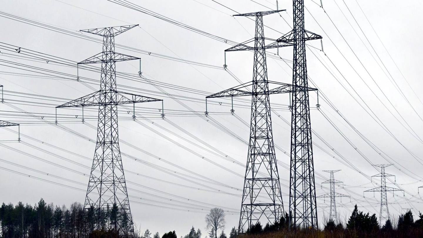 Sähkön hinta | Sähköpörssi näyttää hinnan romahtavan täysin perjantaina – ”Järjestelmä­virhe”