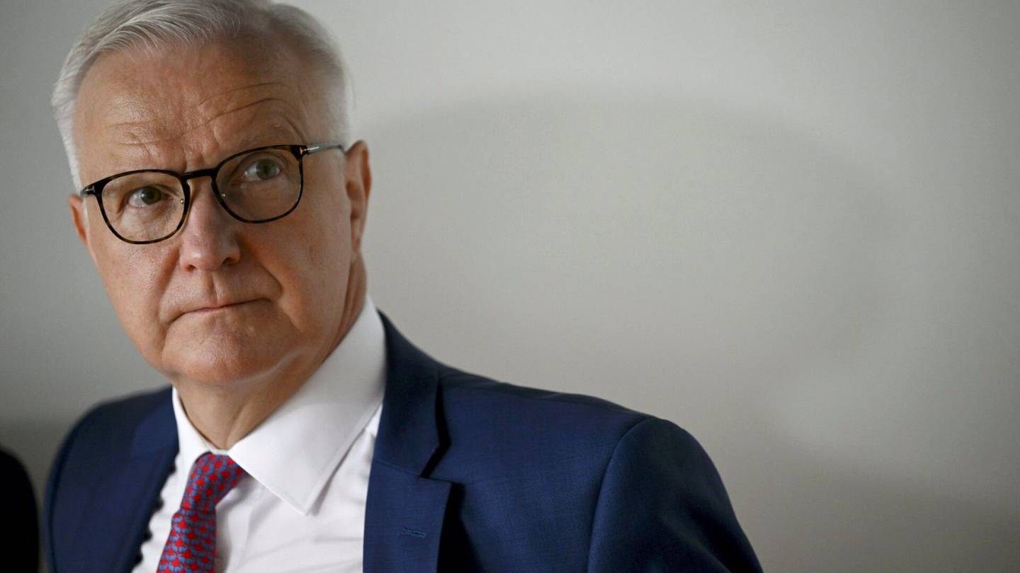 Presidentinvaalit | Keskusta asettuu Olli Rehnin taakse presidentin­vaaleissa