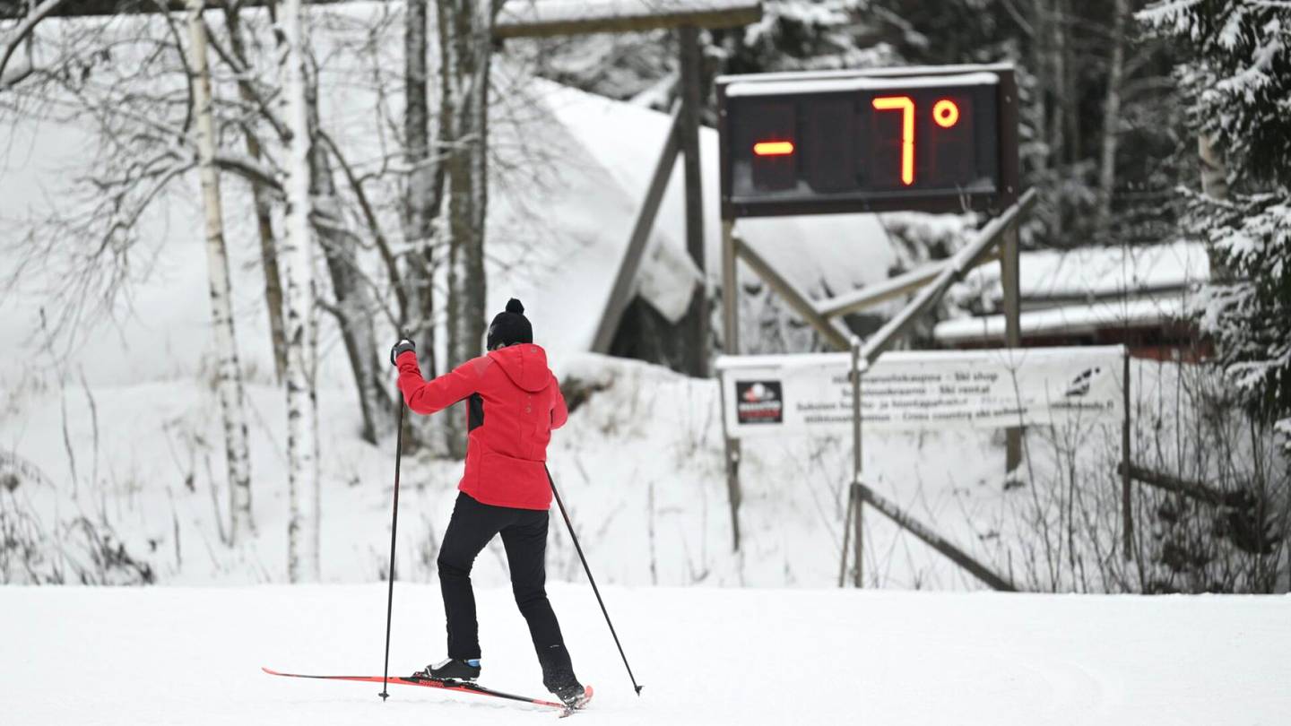 Sää | Kylmä pakkasilma pysyy Suomen päällä, paikoin mittarin lukema voi painua jopa 20 miinus­asteeseen