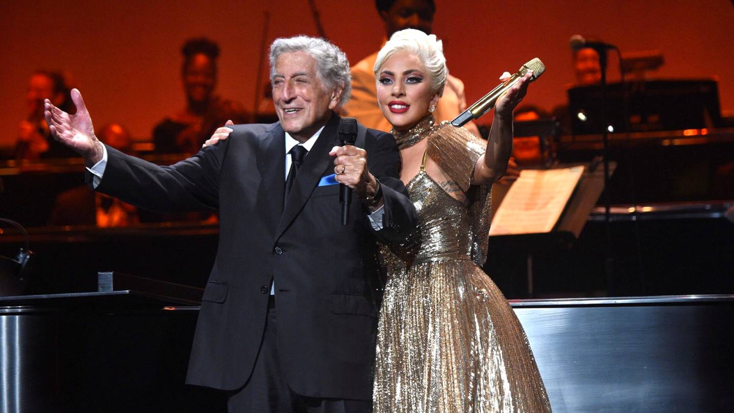 Musiikki | Vastikään Grammy-palkinnon saanut 95-vuotias Tony Bennett sairastaa Alzheimerin tautia, mutta lavalle noustessaan hän oli entinen itsensä