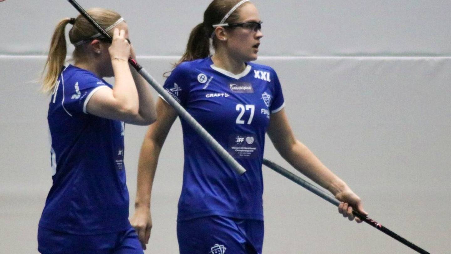 Salibandy | Suomi tyrmäsi Latvian sali­bandyn MM-kisoissa – Kaupin siskokset takoivat hurjat tehot